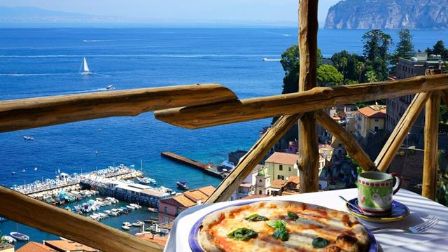 Celiak v restauraci na zahraniční dovolené